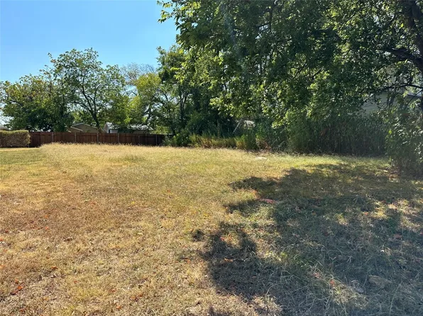 411 Bethlehem St, Terrell, TX 75160