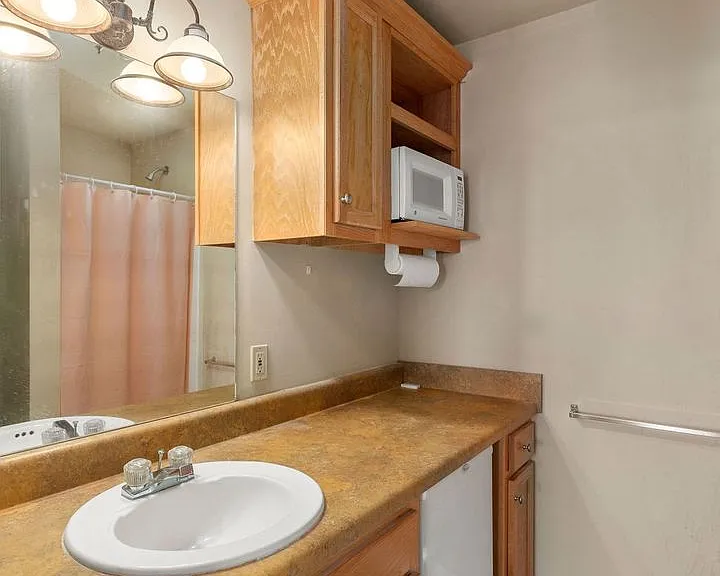 428 E Magnolia Ave — Photo 16