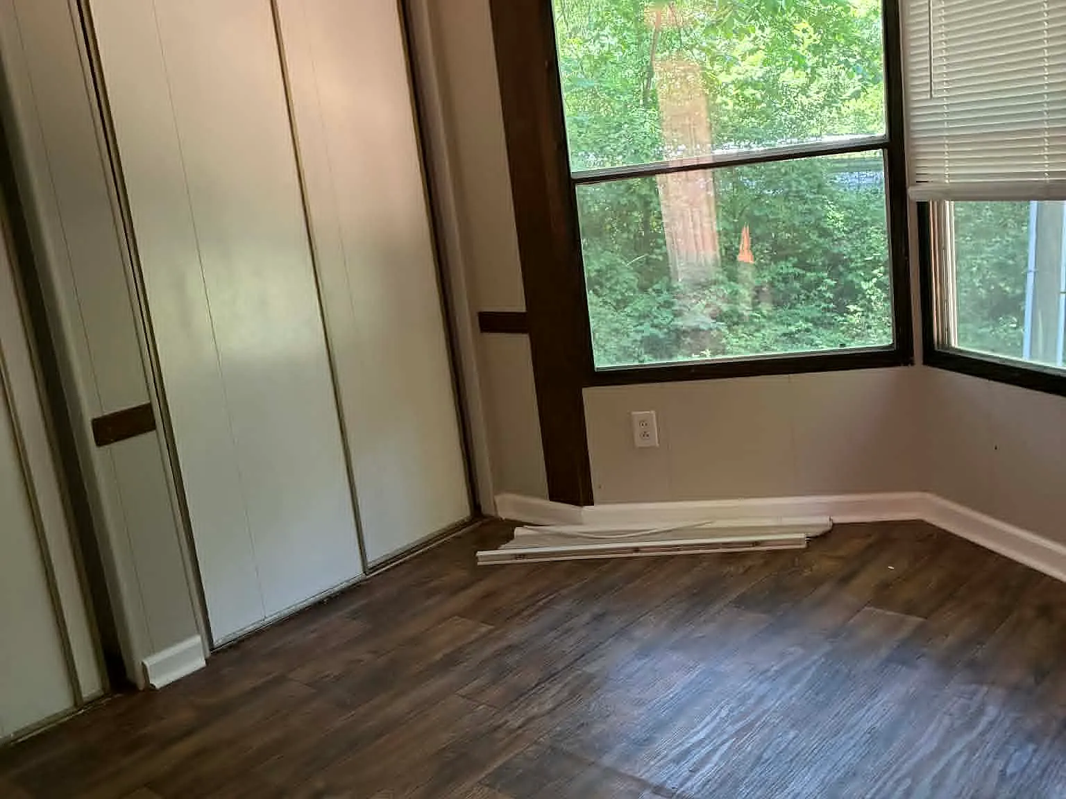 2 bed, $1,000 — Photo 4