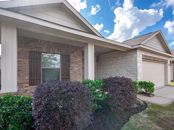 2nd image of 21466 Olympic Forest Dr