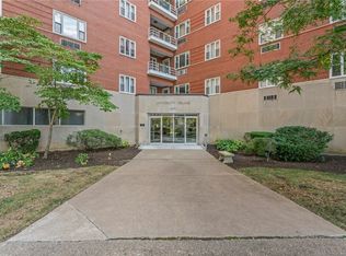 4601 5th Ave APT 525, Pittsburgh, PA 15213