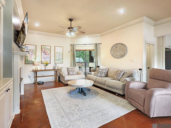 4th image of 15365 Stone Hedge Dr