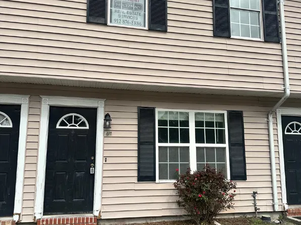 1100 Pineland Ave APT 4E, Hinesville, GA 31313