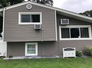 134 Tudor Rd, Centereach, NY 11720