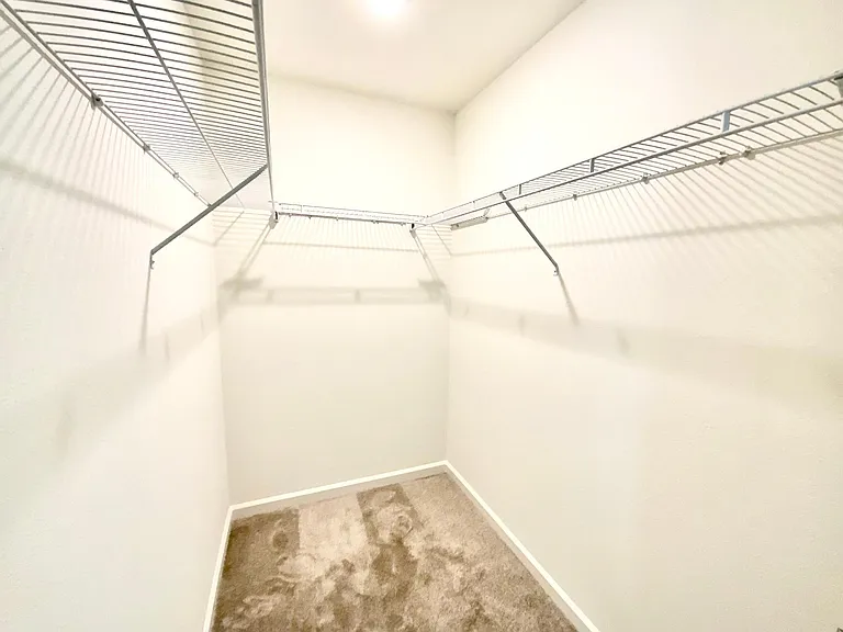 3912 Bissett Way — Photo 44