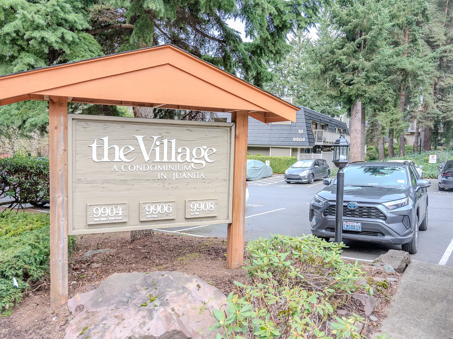 2 bed, 937 sqft, $2,450 — Photo 1