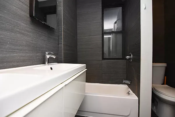 Rented by Bohemia Realty Group | media 7