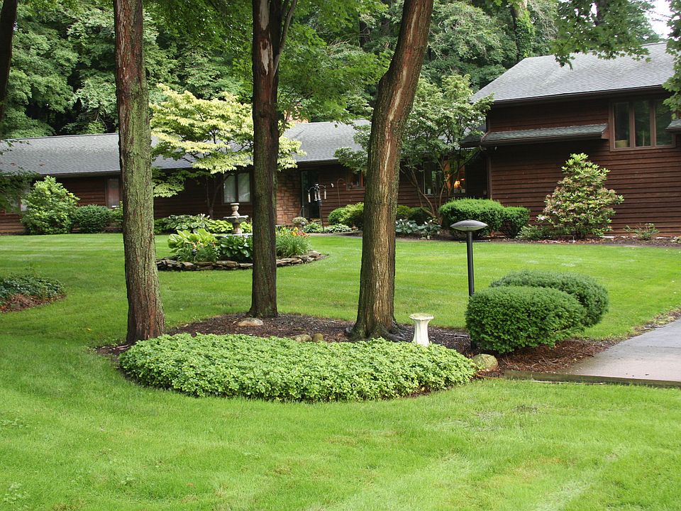 1st image of 3600 Higgins Dr