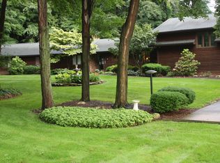 3600 Higgins Dr, Barberton, OH 44203