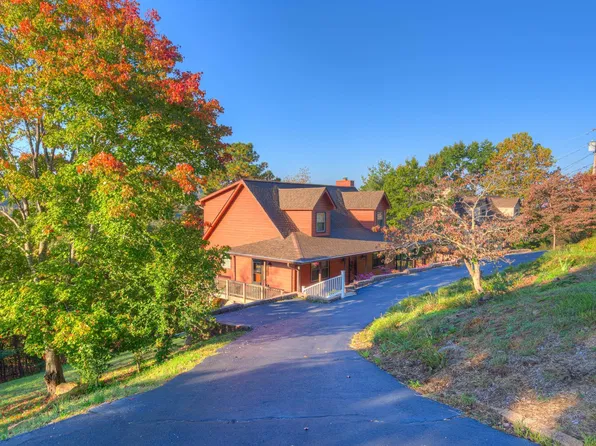 420 Tanglewood Dr, Christiansburg, VA 24073