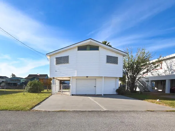 190 Barracuda St, Bayou Vista, TX 77563