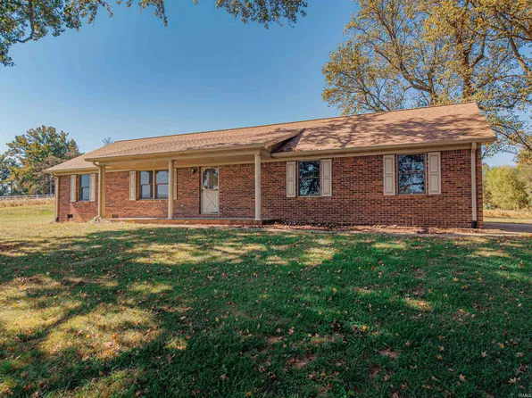 212 N Stierly Rd, Mount Vernon, IN 47620