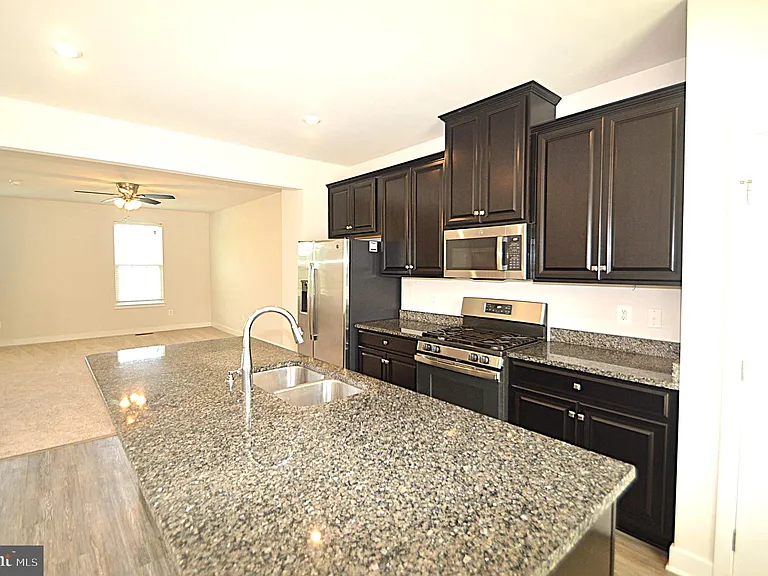 11328 Willow Green Cir — Photo 13