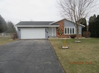 1755 S River Rd, Janesville, WI 53546