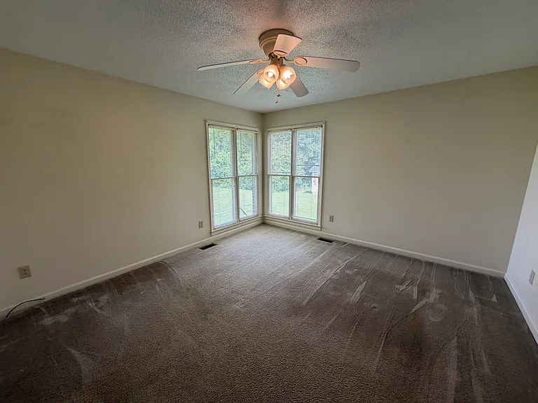 6600 Walnut Cove Dr — Photo 14