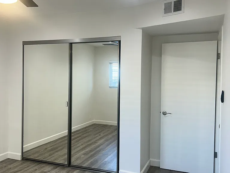 1060 S Sherbourne Dr #207 — Photo 9