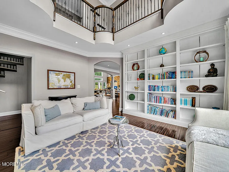 2 Hop Brook Ln — Photo 15