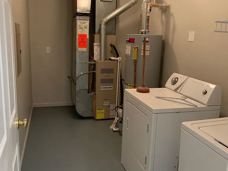 550 Olde English Cir — Photo 5