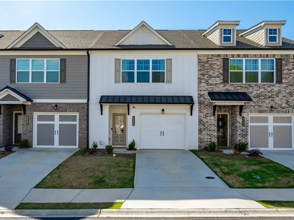 5121 Fox Den Rd, Oakwood, GA 30566
