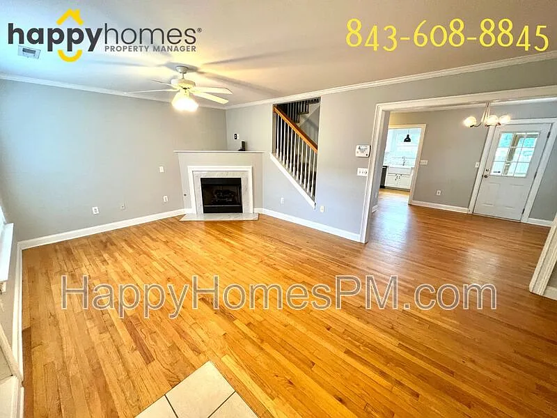 3 bed, 2.5 bath, 1466 sqft, $2,350 — Photo 2