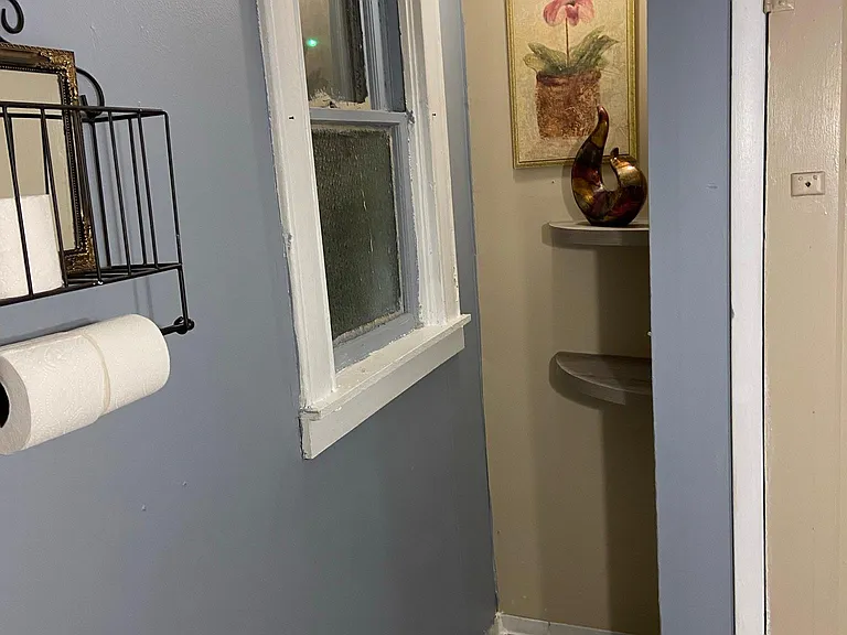 1832 E Johns Ave — Photo 4