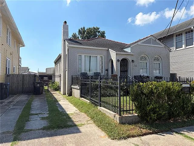 Studio, 1.0 bath, 600 sqft, $1,150 — Photo 1