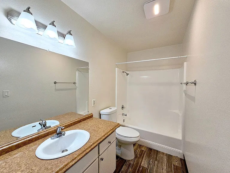523 Grape St. — Photo 10