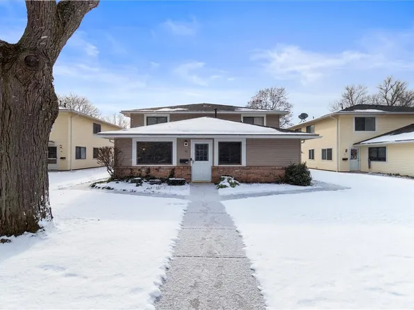 42 Milrace Dr, East Rochester, NY 14445