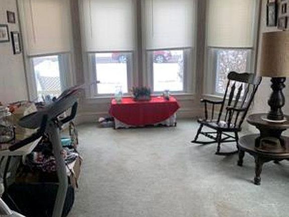 5th image of 350 Main Street