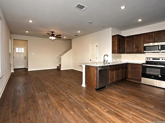 4th image of 2310 Tulipwood Cv #102