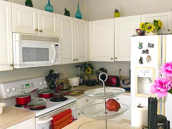 4th image of 3390 NE 13th Circle Dr Unit 103-19