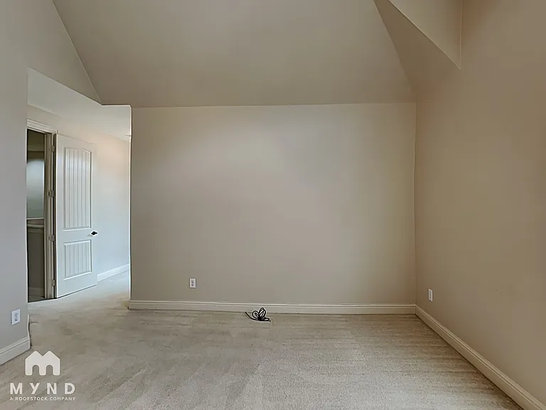 2204 Apollonia Ln — Photo 6