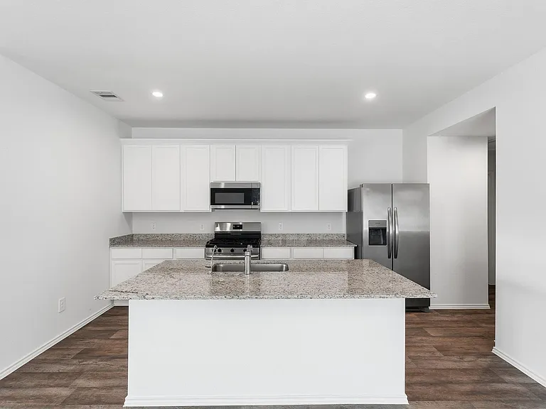 31323 Heddington Ln — Photo 9