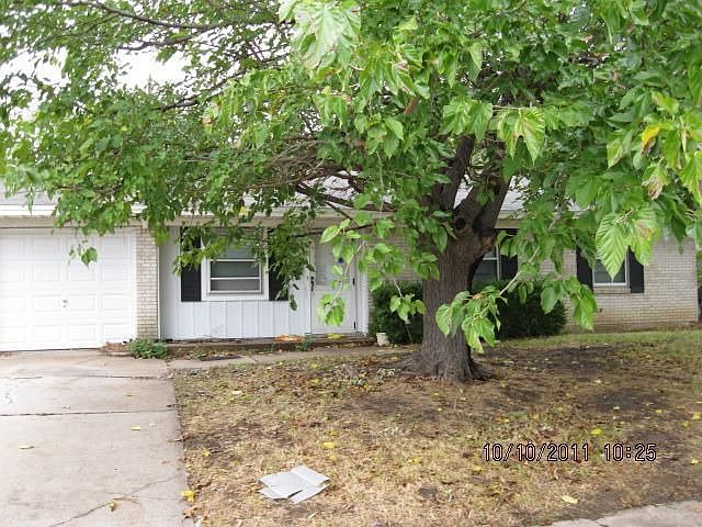 1st image of 2613 Hardy Pl