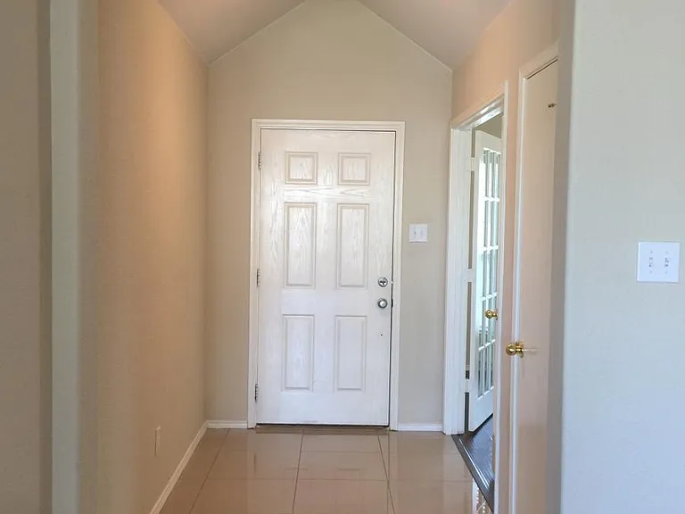 12100 Worthwood St — Photo 6