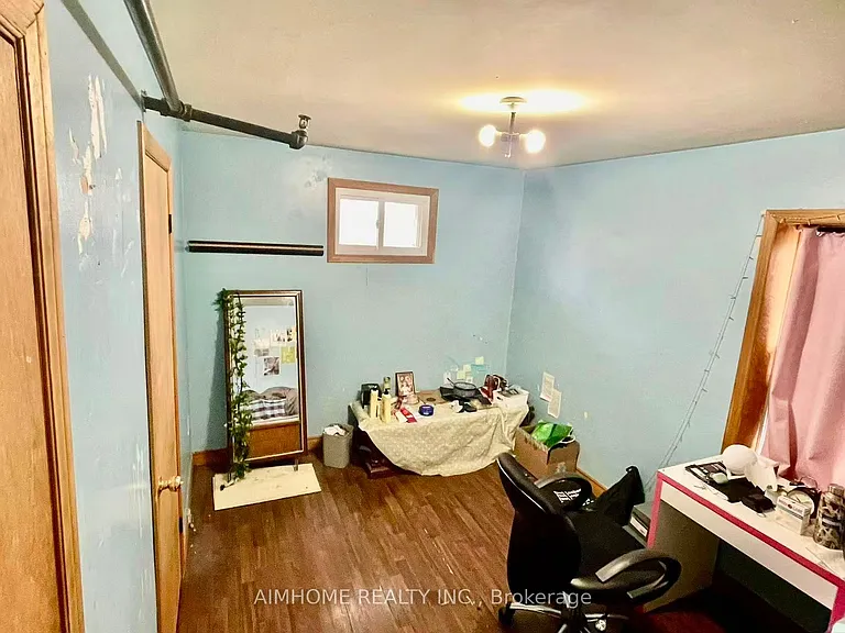 182 Josephine Ave — Photo 5