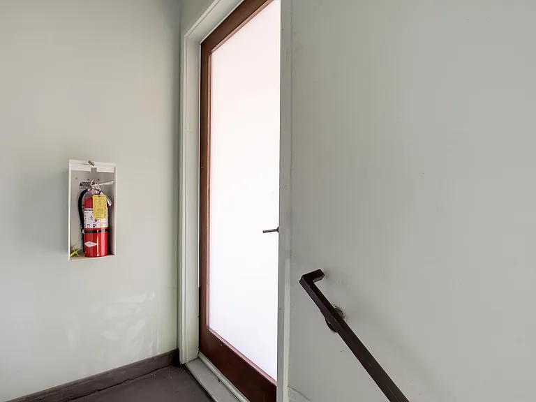 5525 Media Dr #8 — Photo 15