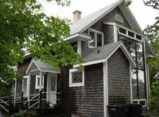 378 State Rd, Vineyard Haven, MA 02568