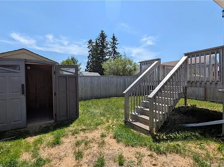47 Myriam Cres — Photo 8