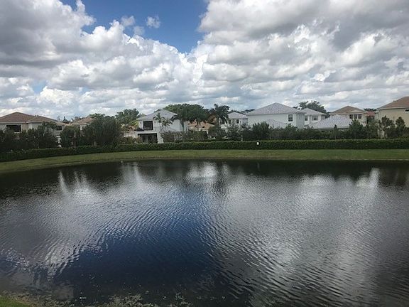 5th image of 9119 NW 38th Dr #Gi