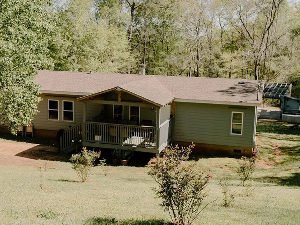 153 Helen Rd, Covington, GA 30016