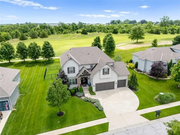 4209 N 141st St, Basehor, KS 66007