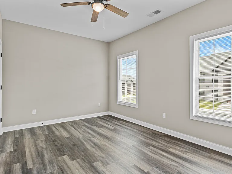 Carriage Place Apartments — Photo 27