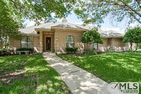 2nd image of 3949 Camino Dr
