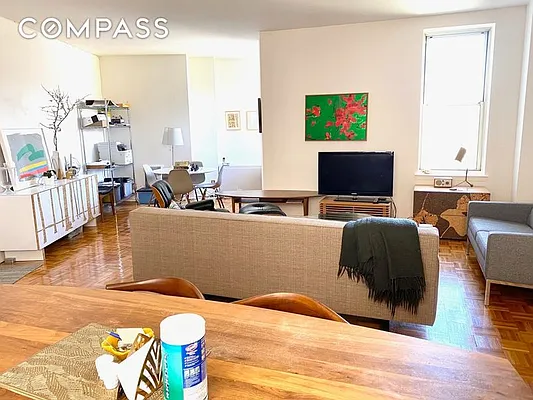 Rented by Owner | media 22