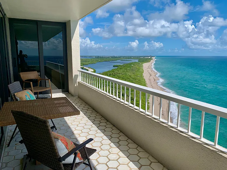 5540 N Ocean Dr #Penthouse A — Photo 32