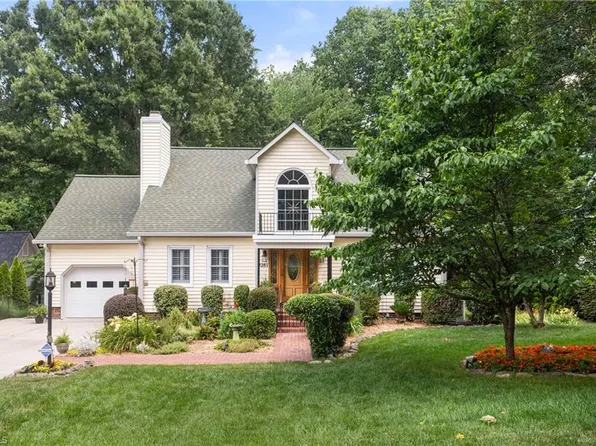 4281 Bower Ln, Winston Salem, NC 27104