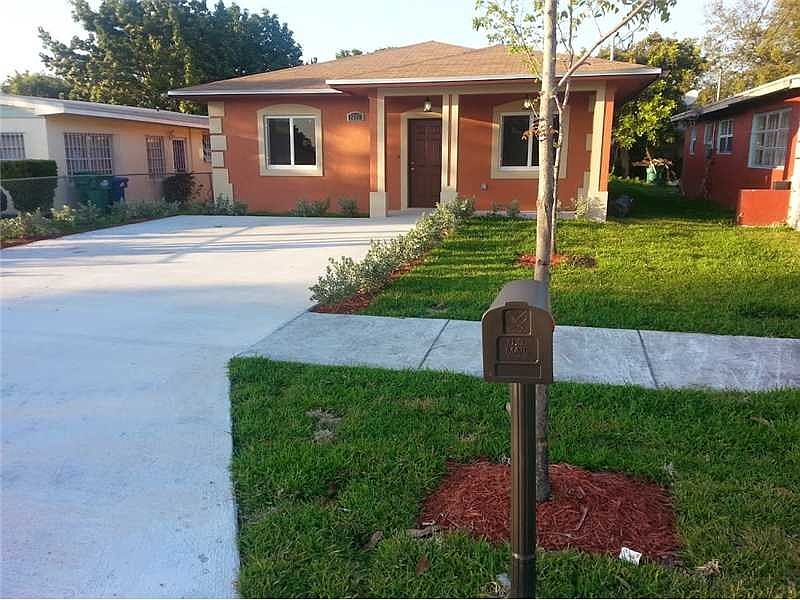 1st image of 4770 NW 21st Ave