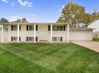 5 Martin Ln, Saint Peters, MO 63376