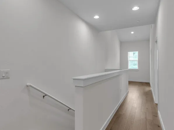 102 Tendick St #305, San Antonio, TX 78209